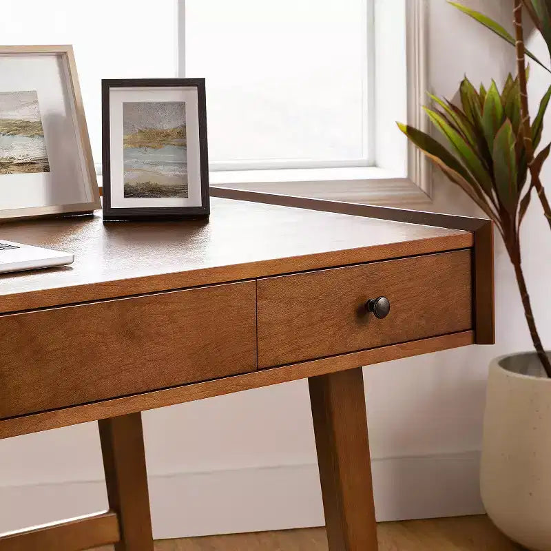 Bureau avec prises intégrées