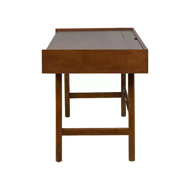 Bureau avec prises intégrées