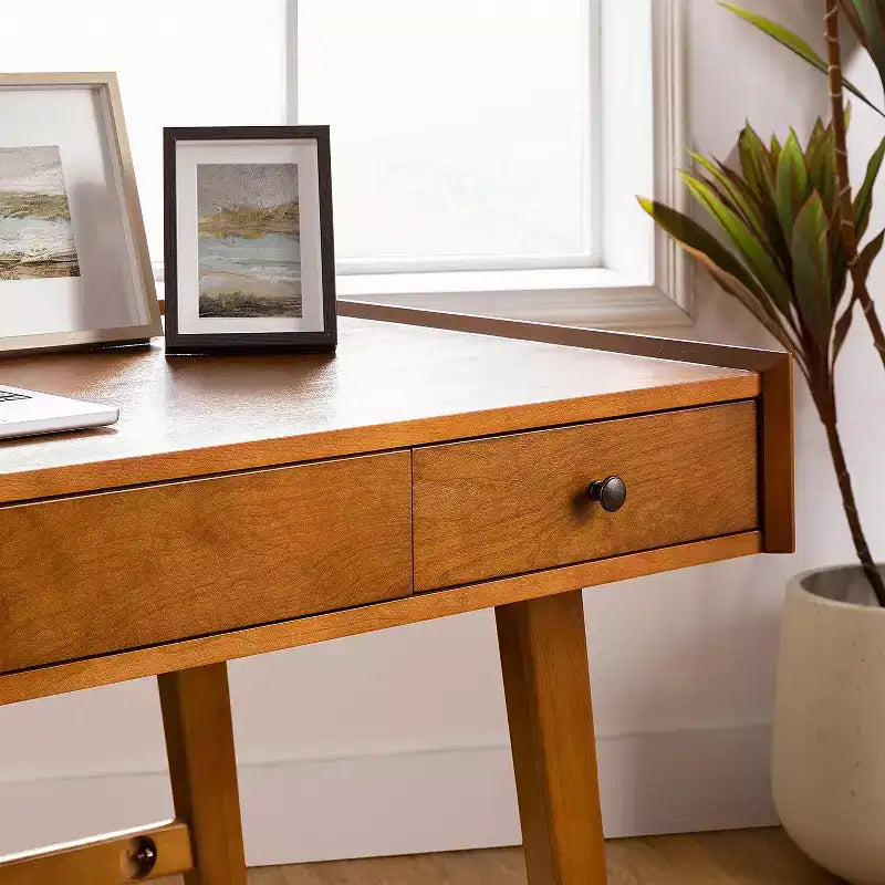 Bureau avec prises intégrées